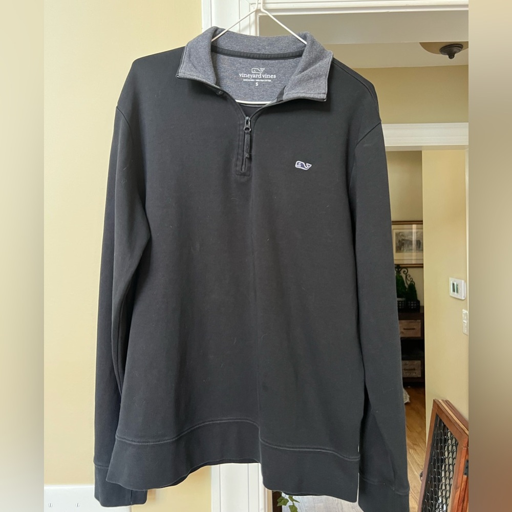 Vineyard Vines black 1/4 zip pullover size small